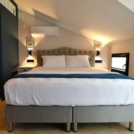 Tahiraga Hotell